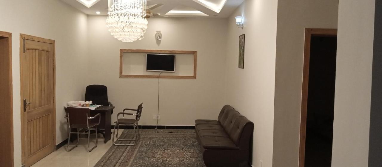 N N Guests Palace Islamabad Bagian luar foto