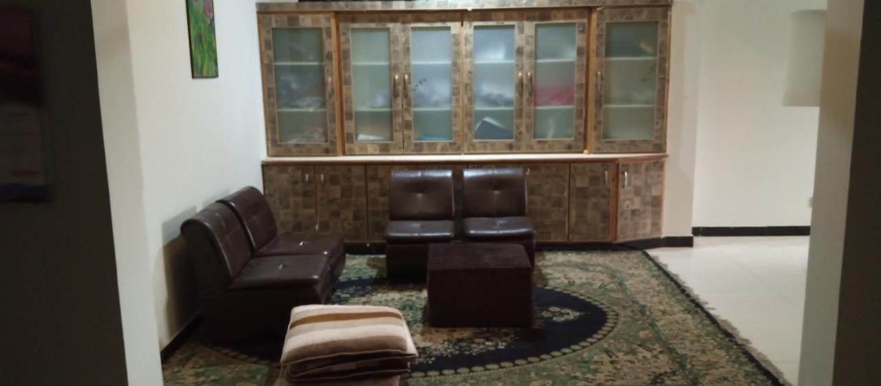N N Guests Palace Islamabad Bagian luar foto
